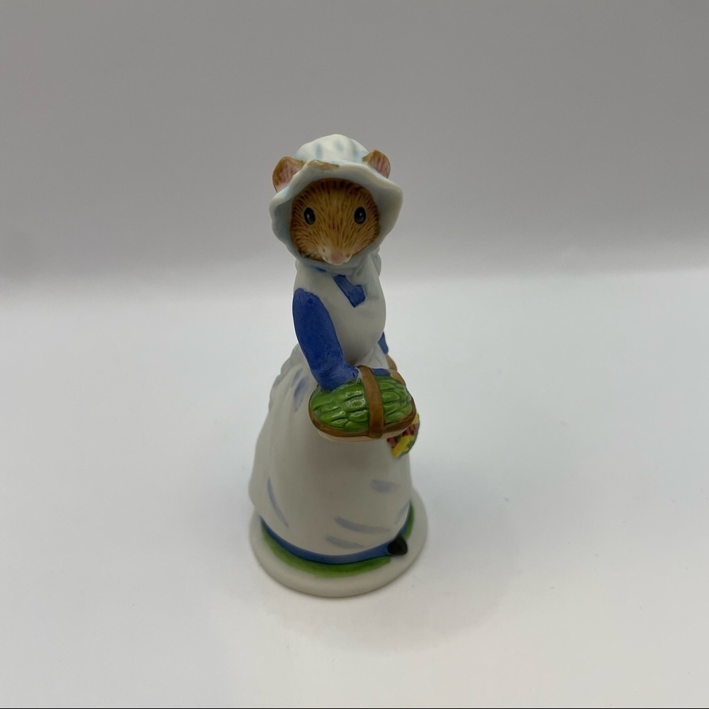 Franklin Mint Woodmouse Collection Daisy Figurine
